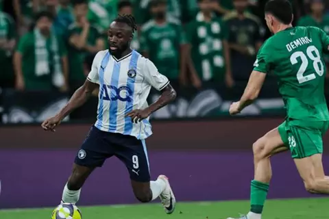 بطل نصف الأرض.. بيراميدز يتلاعب بأهلي جدة ويهزمه بثلاثية مع الرأفة